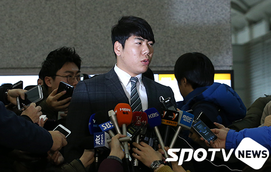 [포토S] 강정호 '도전의 땅으로'