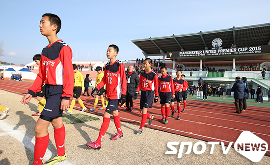 [포토S] 그라운드를 향해서