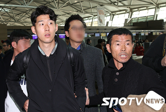 [포토S] 손흥민 '인터뷰는 어디서?'