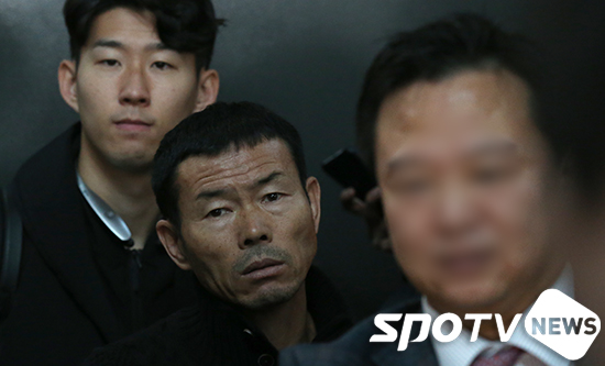 [포토S] '복잡한 인터뷰가 불만스러워'