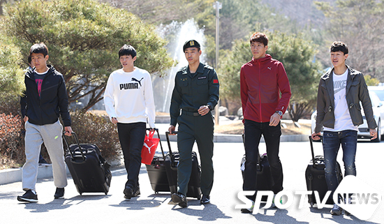 [포토S] '도로를 꽉 채우며 등장'