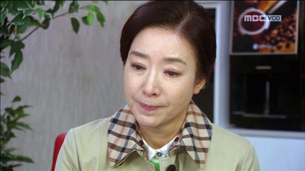 [불굴의 차여사 리뷰] 혼절한 김보연, 남편에 "우리 딸 만났어"