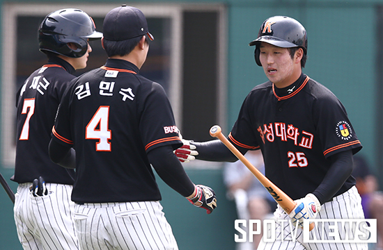 [포토S] 김종성 '밀어내기로 첫 득점'