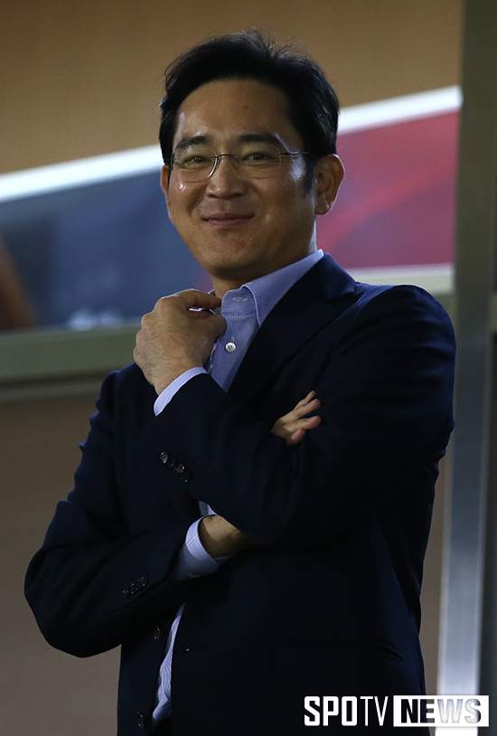 [포토S] 미소 짓는 이재용 부회장