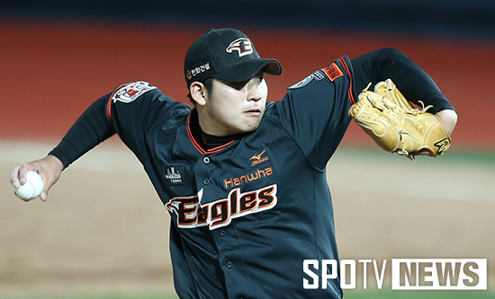[포토S] 김민우 '제대로 갈매기 투구폼'