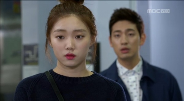 [여왕의 꽃 리뷰] "다 지난 일이에요. 잊어줘요" 이성경, 윤박에 찬바람 쌩쌩!