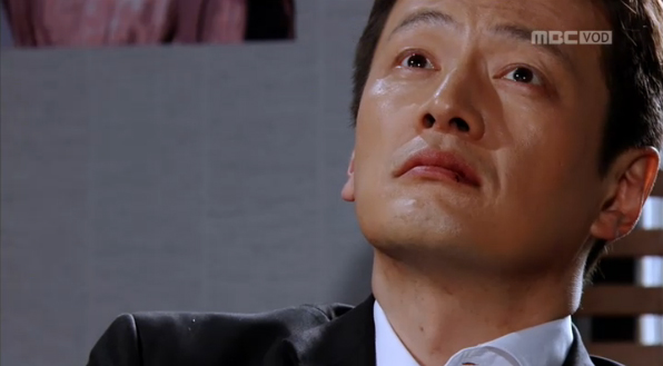 <폭풍의 여자> 결국 자수한 정찬! '악인도 돌려놓은 가족愛'