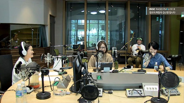 <정오의 희망곡> ‘옥상달빛’ 김윤주, "남편이 하루 사이 늙어있더라"