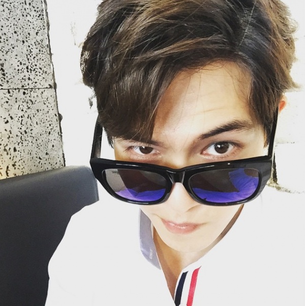 씨엔블루 이종현, 선글라스 끼고 '시크남'으로  大변신!