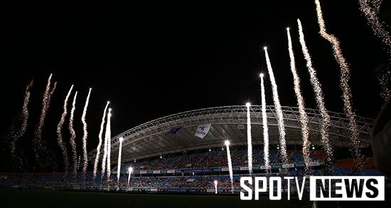 [포토S] 축제의 밤을 밝히는 불꽃