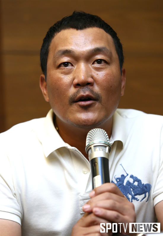 [포토S]  장충고 송일수 감독 "학교의 영광이다"