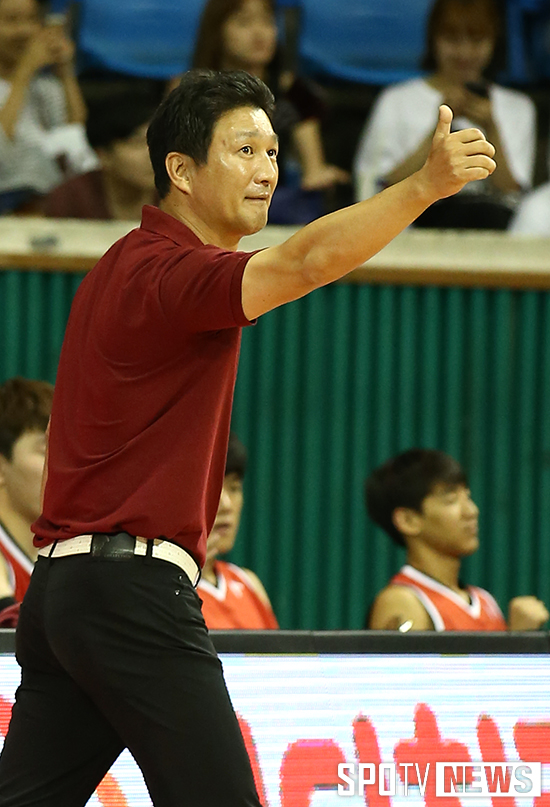 [포토S] 이민형 감독 '엄지 척'