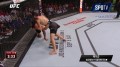 [오늘의 UFC] 할로웨이 손쉬운 7연승…올리베이라 부상