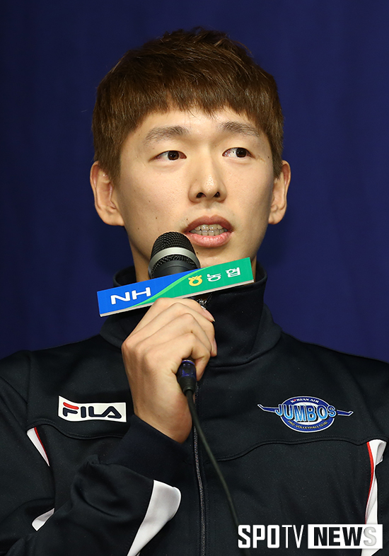 [포토S] 한선수 '예비역이 돼 돌어왔어요'