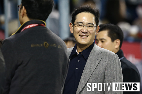 [포토S] 미소 짓는 이재용 부회장