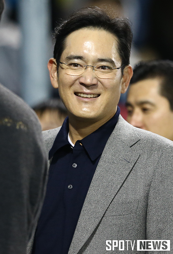 [포토S] 야구장 찾은 이재용 부회장