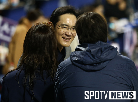 [포토S] 리퍼트 대사와 인사 나누는 이재용 부회장