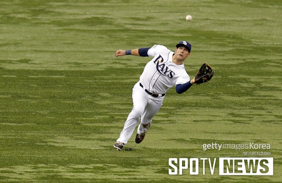 [STATCAST] 2015 ML 외야수들 '시속 100마일' 어시스트