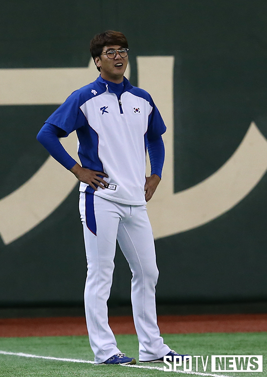 [포토S] 투수조 홀로 연습에 나선 김광현