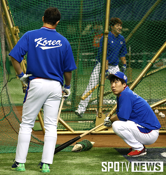 [포토S] 김현수 '내일 자신 있지?'