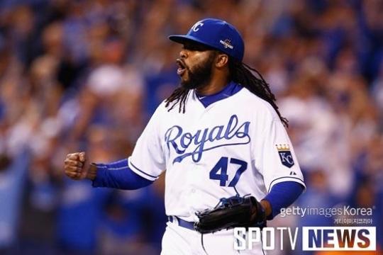 '쿠에토-사마자' 영입 SF, 투자인가 도박인가