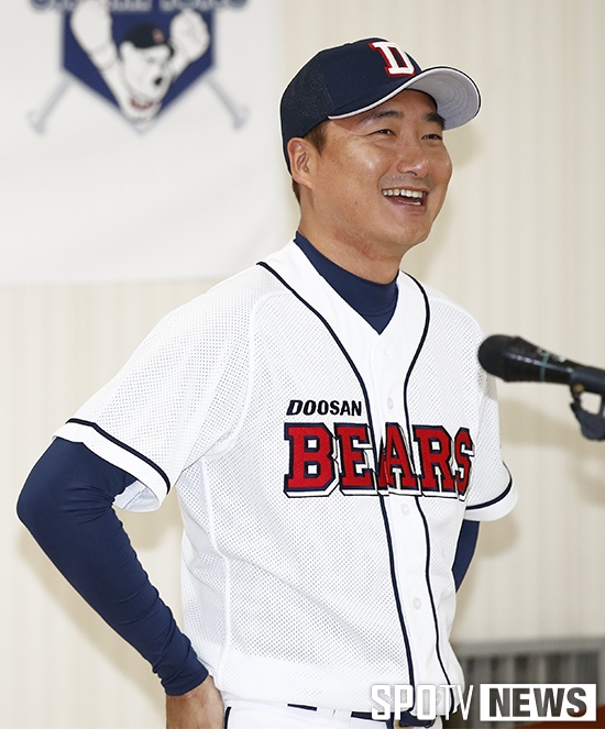 [포토S] 정재훈 '기분 좋은 친정 복귀'