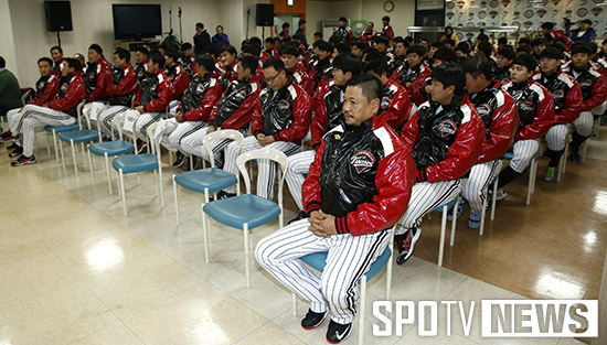 [포토S] LG로 돌아온 이상훈 코치