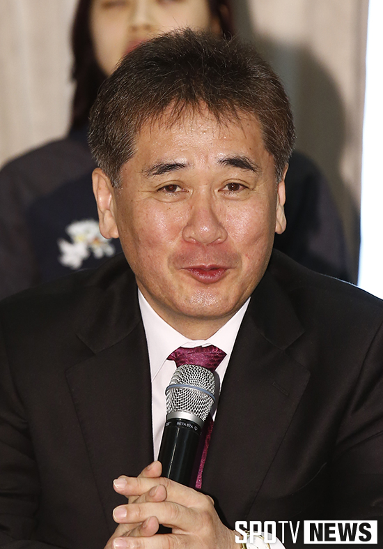 [포토S] 각오 밝히는 이재영 감독