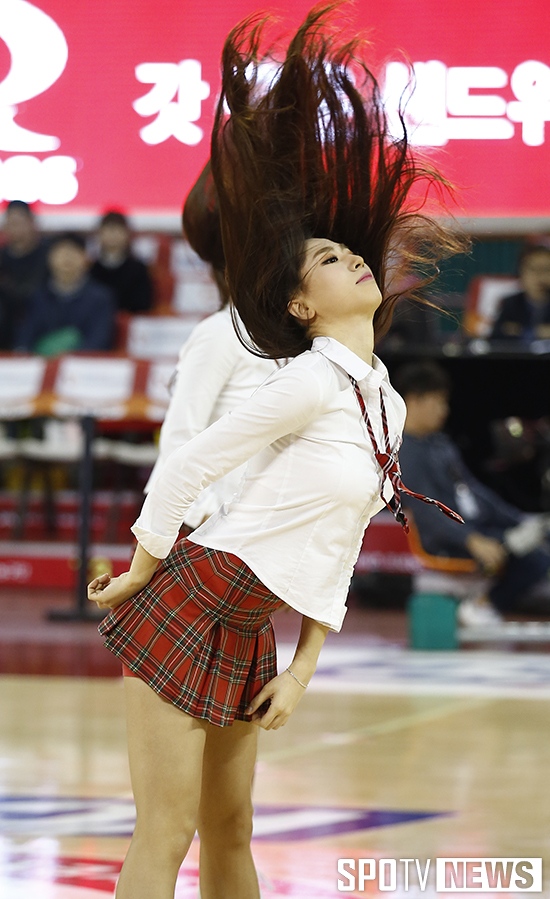 [포토S] SK 치어리더 '머릿결이 끝내줘요'
