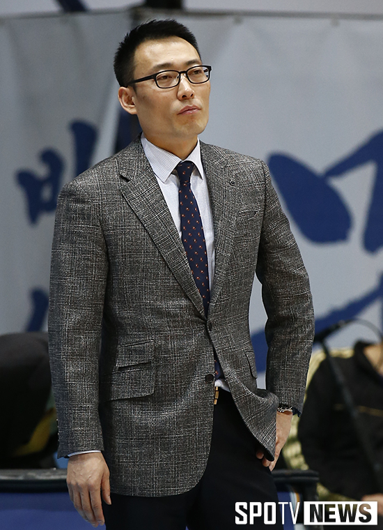[포토S] 전형수 감독대행 '맥풀리네'