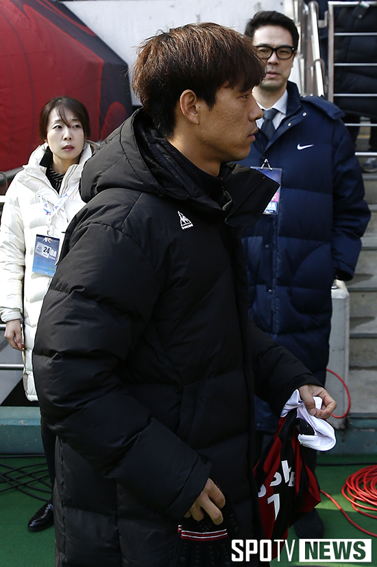 [포토S] 박주영 '오늘은 벤치에서'