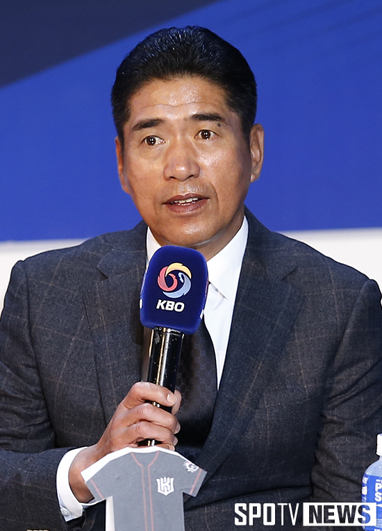 [포토S] 각오 밝히는 조범현 감독