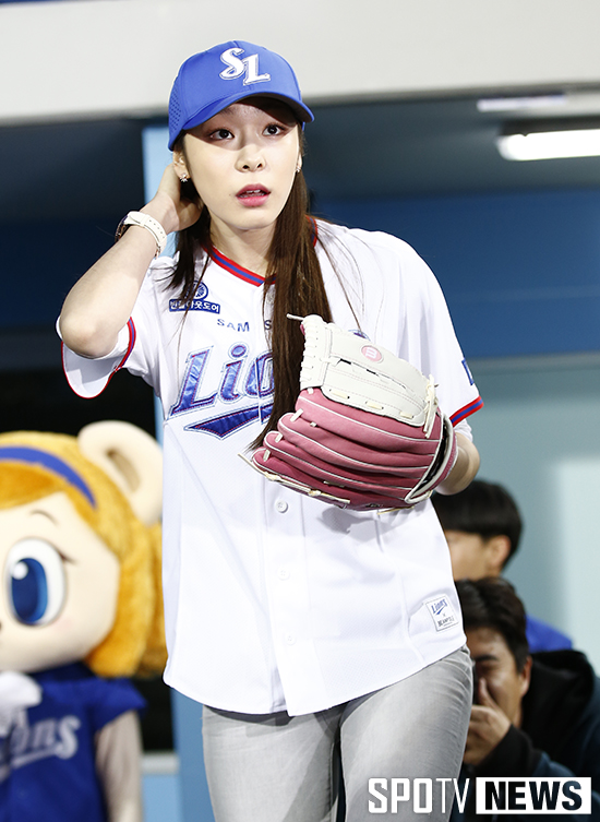 [포토S] 김연아 '시구하러 피겨요정이 왔어요'