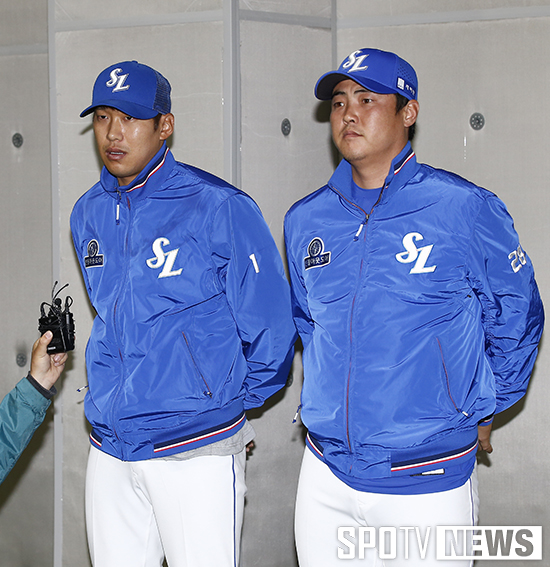 [포토S] 윤성환-안지만 "야구팬들께 죄송하다'