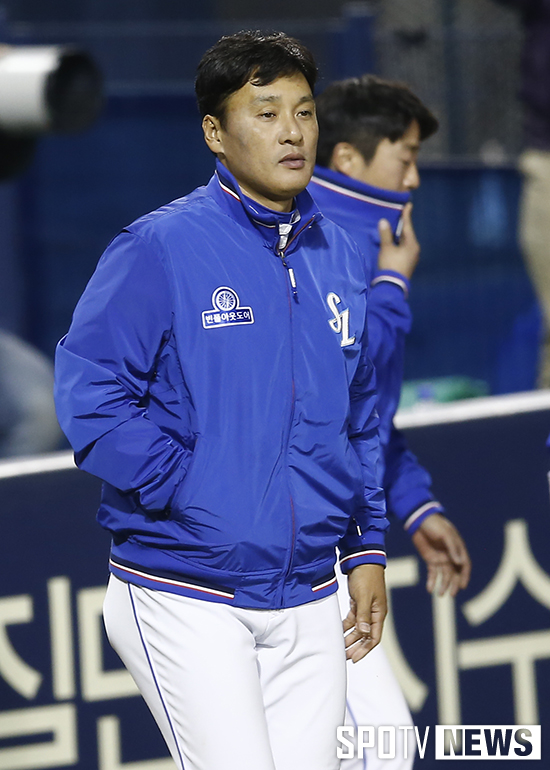 [포토S] 이승엽 '아쉬움 가득'