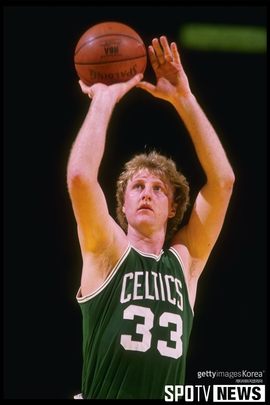 [NBA 전설의 기억] '원조 셀틱 프라이드' 래리 버드의 모든 것