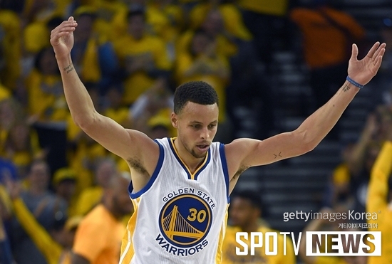 [Today's NBA] '3승1패' 골든스테이트, 고민은 '커리 부상'