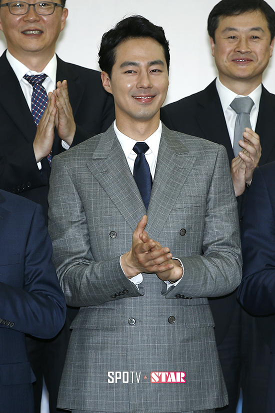 [포토S] 조인성 '조각미남의 표본'