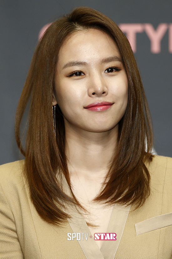 [포토S] 조윤희 '반짝이는 얼굴'