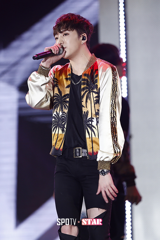 [포토S] 위너 강승윤 '빠져드는 목소리'