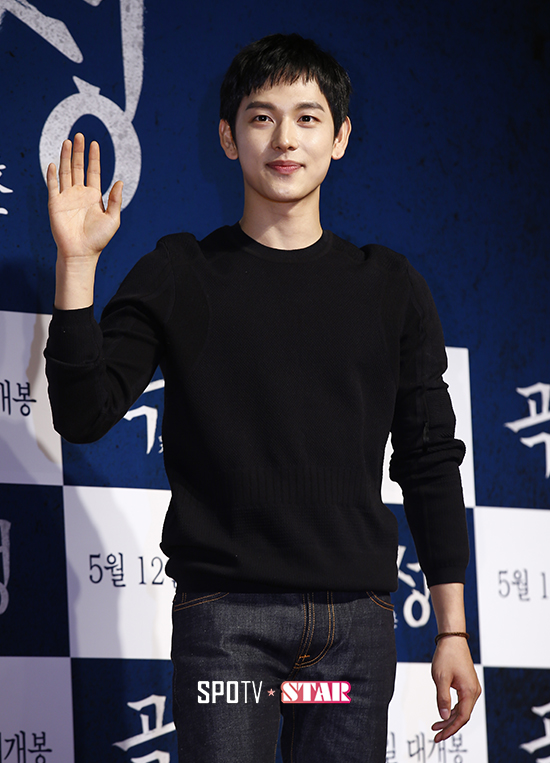 [포토S] 오랜만에 영화팬들 앞에 선 배우 임시완