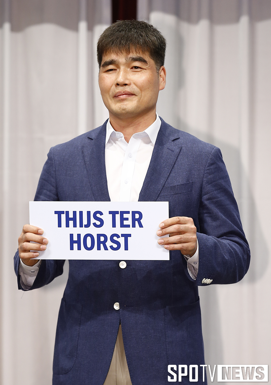 [포토S] 임도헌 감독 '우리의 선택은 호스트'