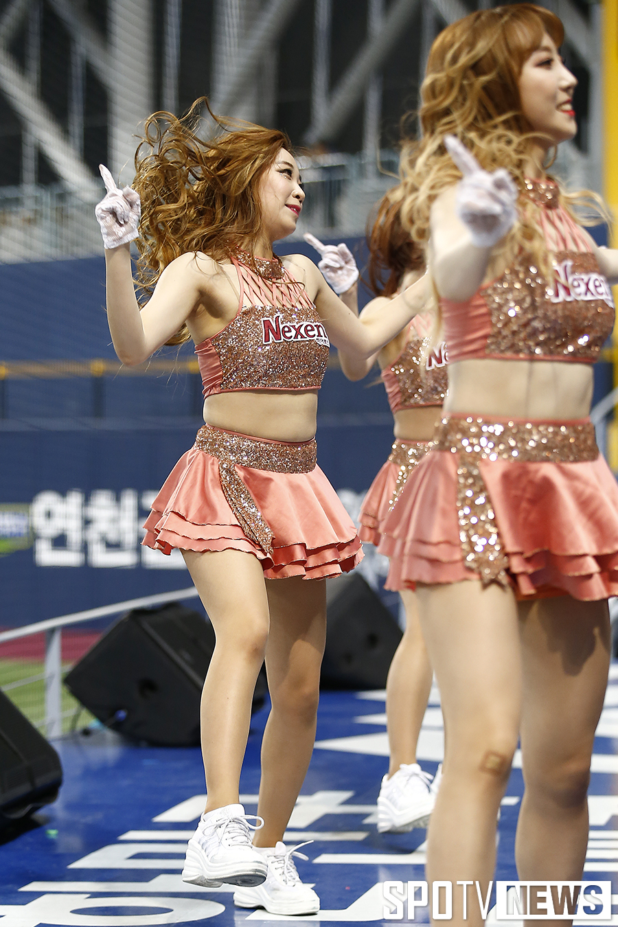 [포토S] 넥센 치어리더 '긴머리 휘날리며'