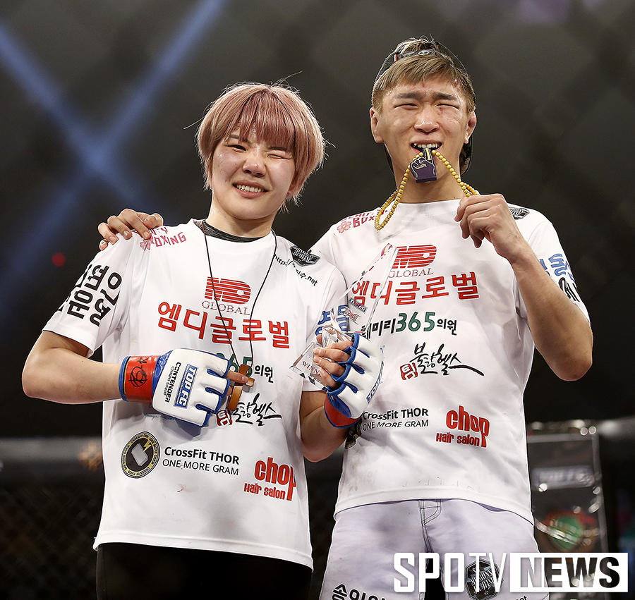 [포토S] '공식 격투커플' 김지연-소재현 '동반 승리'