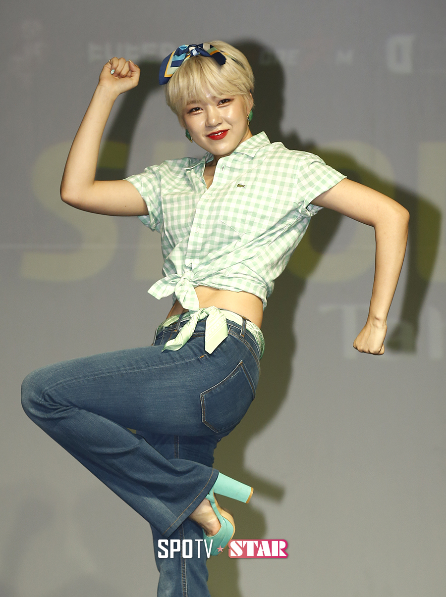 [포토S] 타히티 아리 '개성 넘치는 사진촬영'