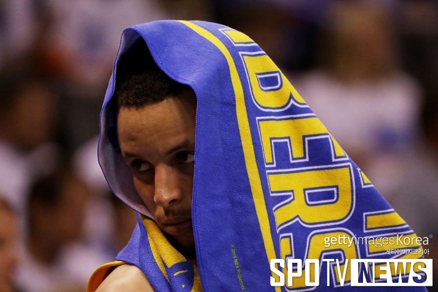 [Today's NBA] '레임덕' 몰린 GSW…커리 대권 재선 '적신호'