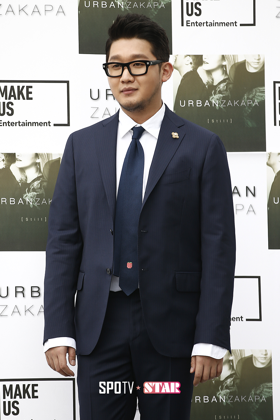 [포토S] 어반자카파 박용인 '깔끔한 슈트 차림'