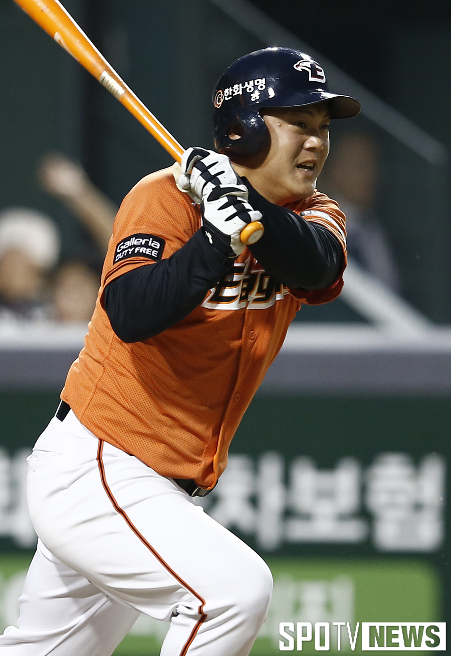 [포토S] 적시타 양성우 '1구부터 적극적인 스윙'