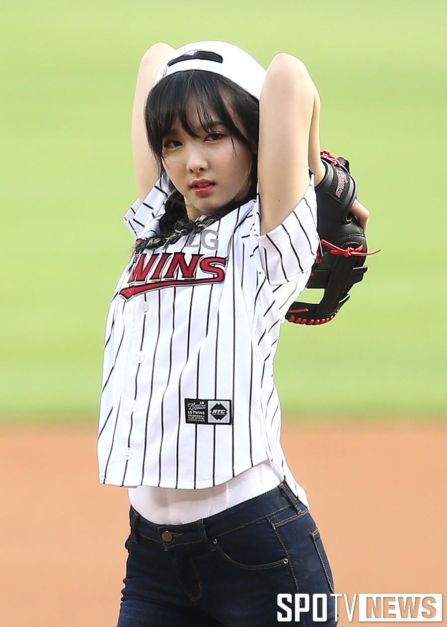 [포토S] 트와이스 나연 '와인드업도 제대로'