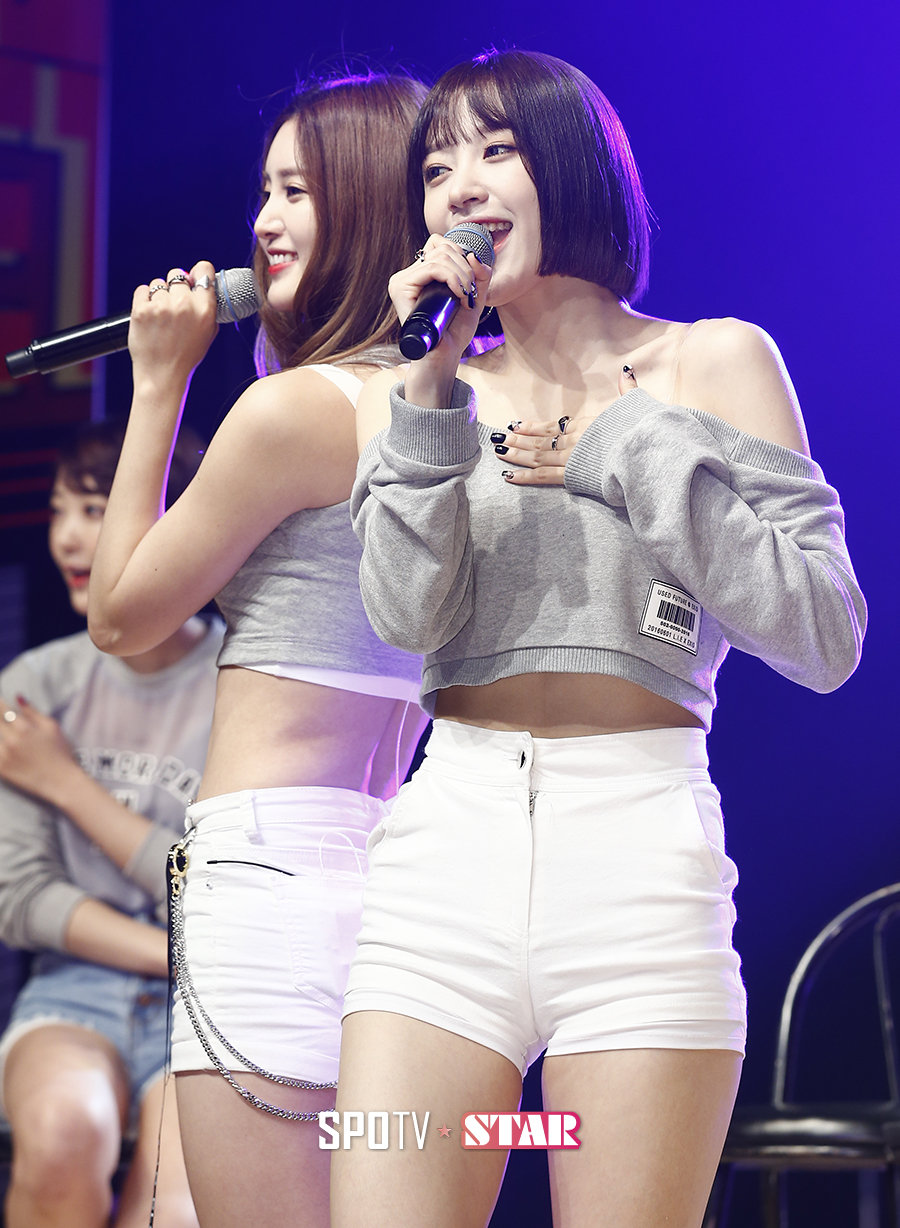 [스토리S] EXID 하니-정화 '새 앨범과 후끈한 댄스로 돌아왔어요'